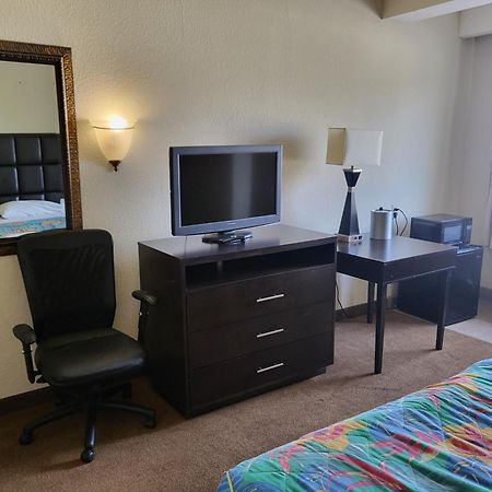 Metro Inn & Suites Jacksonville Extérieur photo