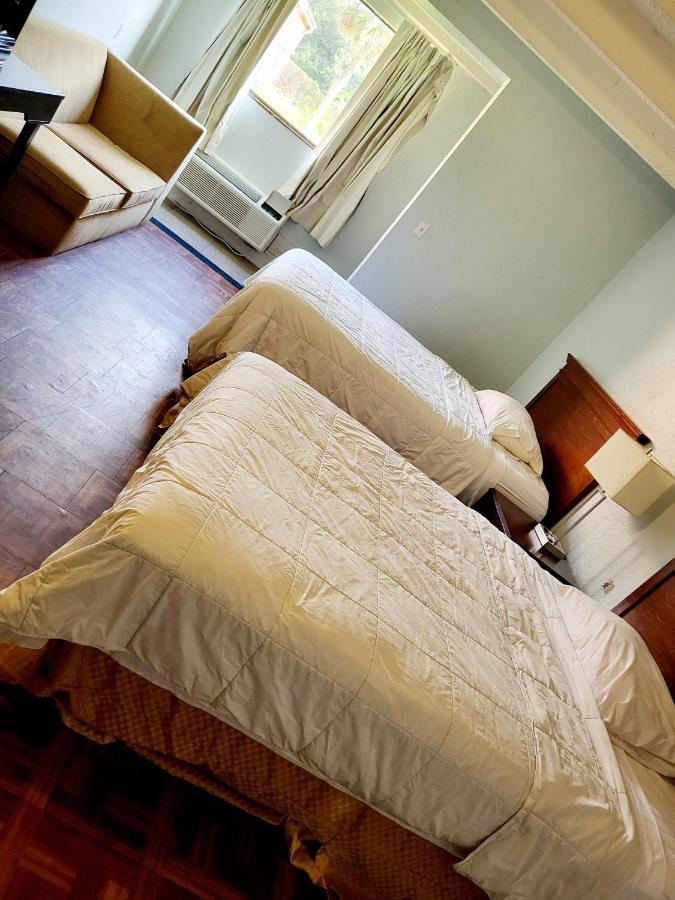 Metro Inn & Suites Jacksonville Extérieur photo